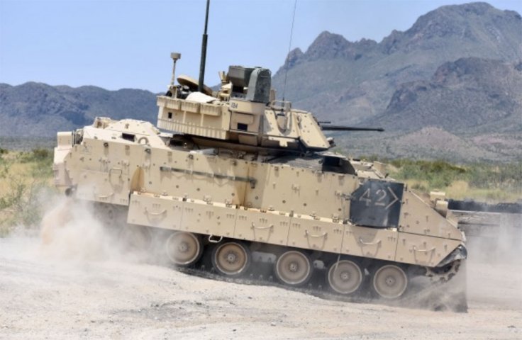 M2A3 Bradley Fighting Vehicle maneuvers in position during US Army combat exercises in 2018 (US Army)