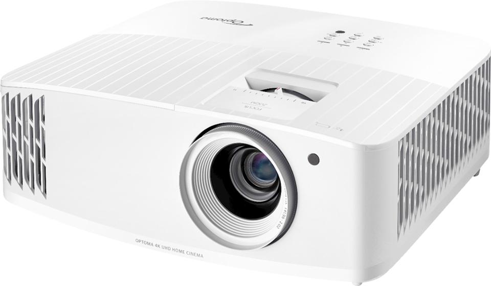 Optoma UHD38 projector