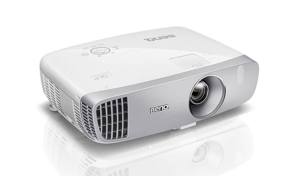 BenQ HT2050A projector