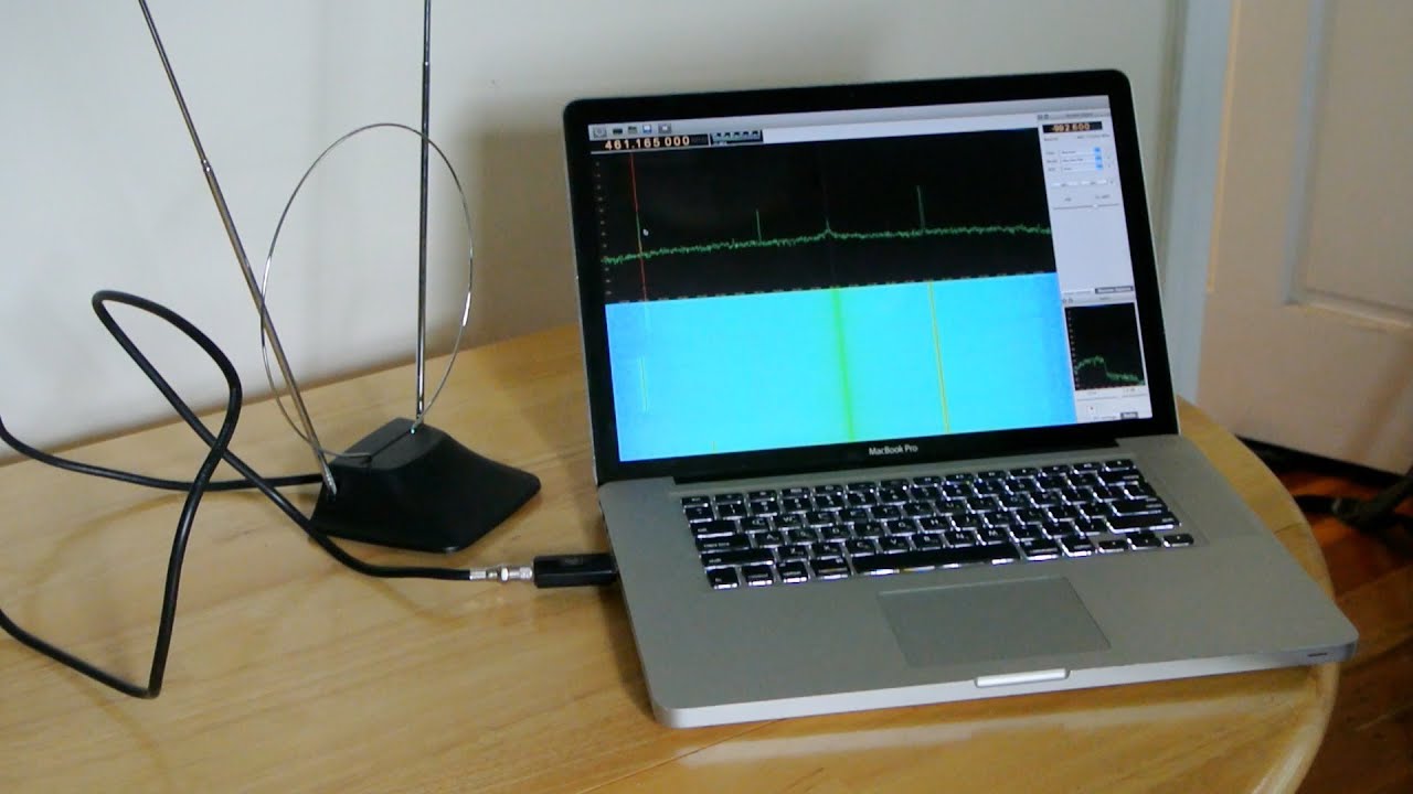 Hands On: Cheap software-defined radio - YouTube