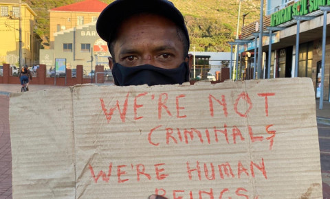 muizenberg-protesterjpg