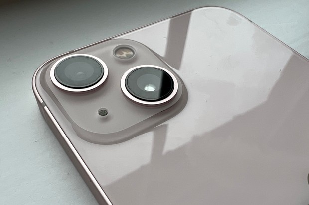 iPhone 13 cameras iPhone 13 cameras